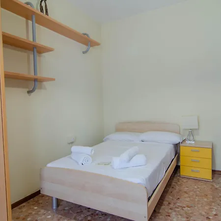Ferrarini 40 Apartment